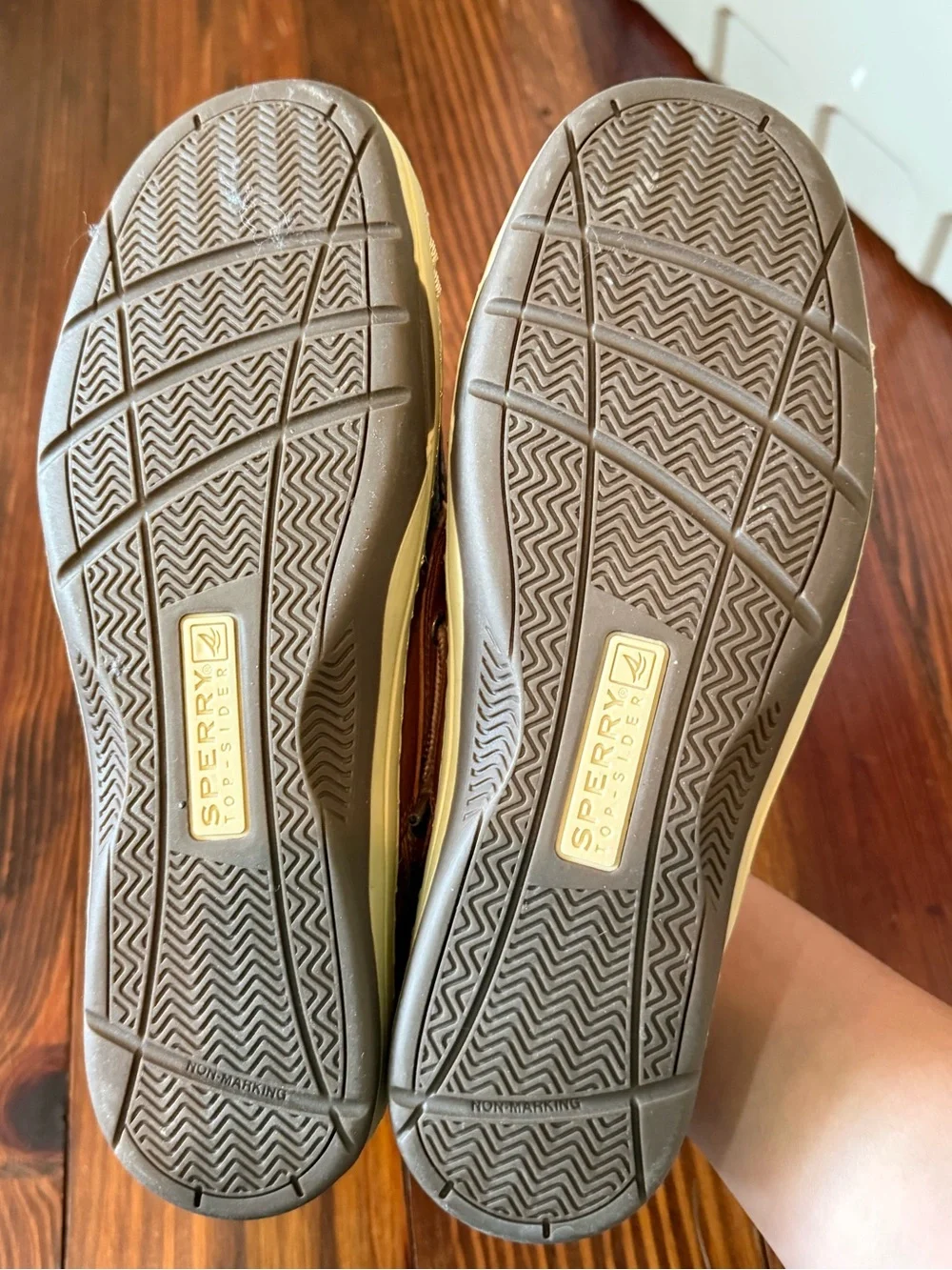 Sperry Men's Surveyor Tan Leather & Mesh 2-Eye Boat Shoe